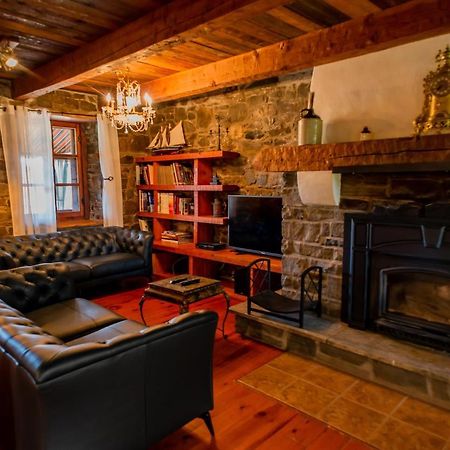 Domaine Steinbach Cidrerie B&B Distillerie St-Pierre-de-l'Île-d'Orléans 외부 사진